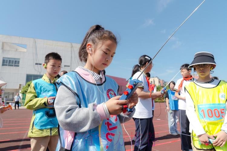 无线电测向公益体验活动举行 无线电测向公益体验活动举行